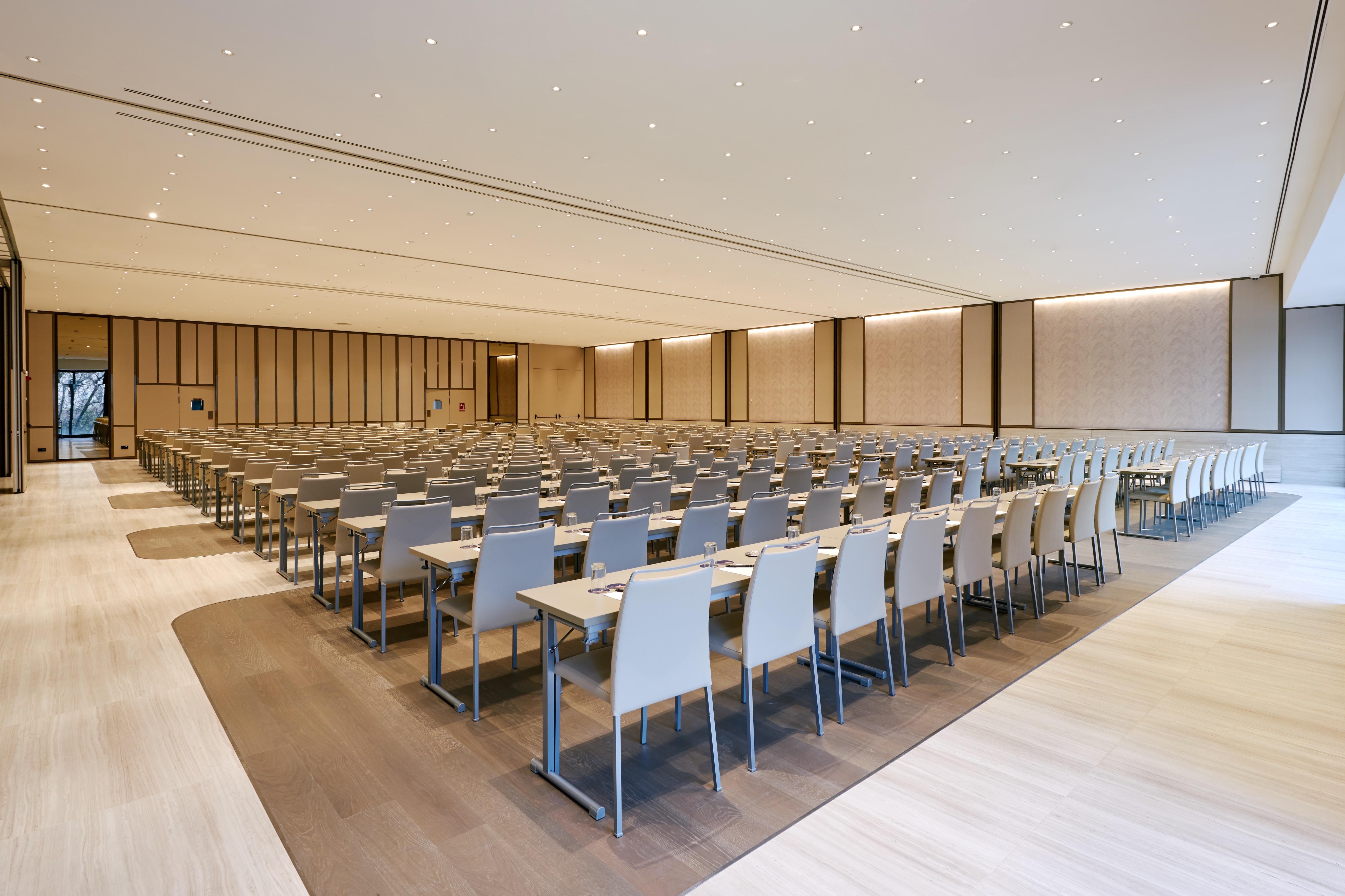 Vp Plaza Espana Design Madrid Exterior photo The 100-seat conference room