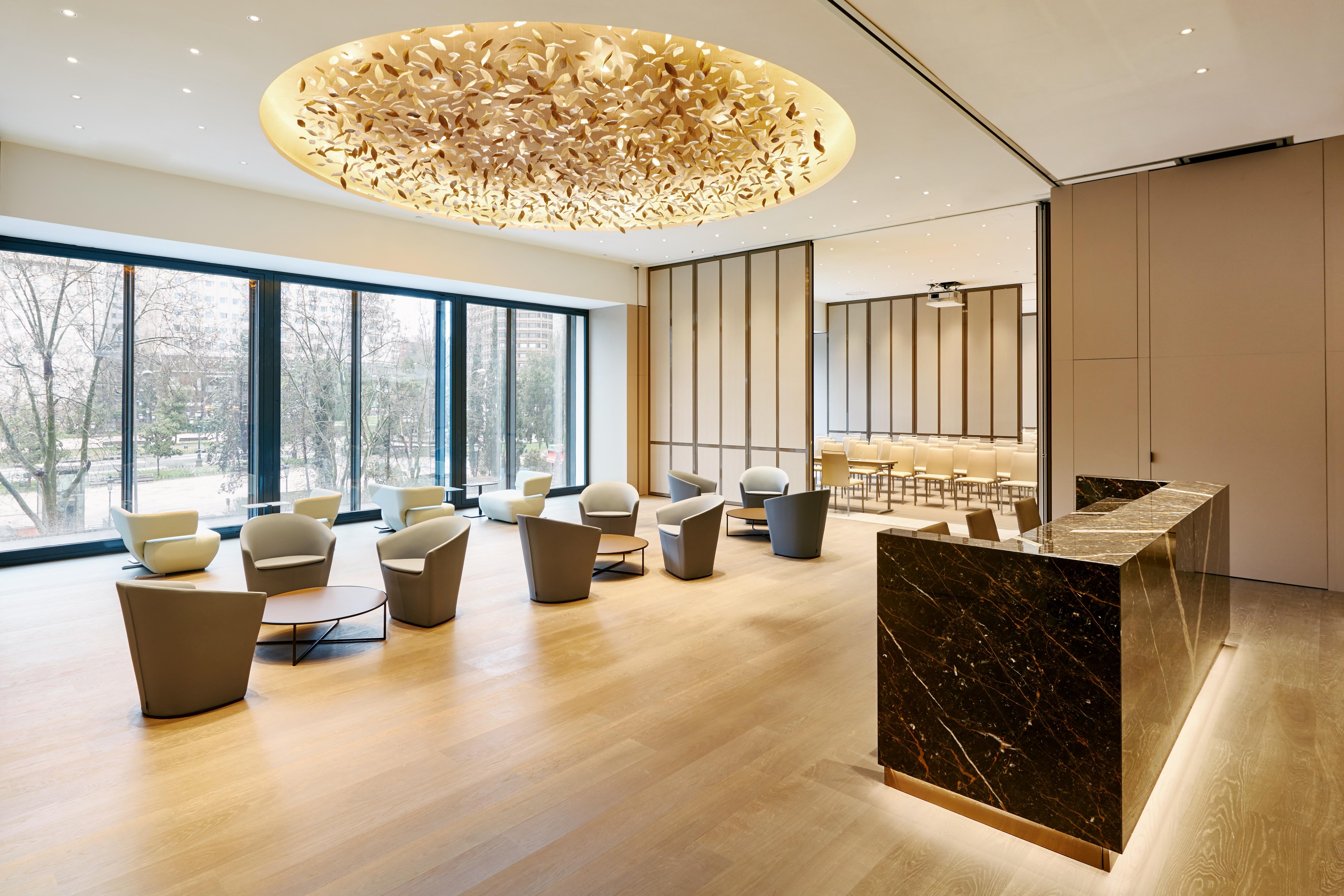 Vp Plaza Espana Design Madrid Exterior photo The Club at One Wall Street