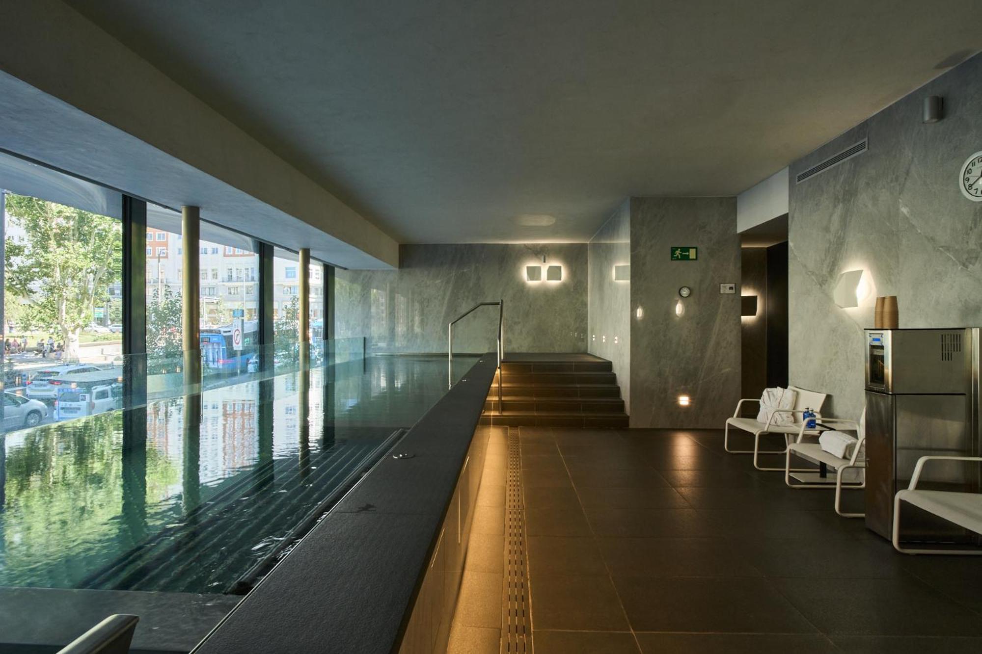 Vp Plaza Espana Design Madrid Exterior photo The spa at The Standard, East Village