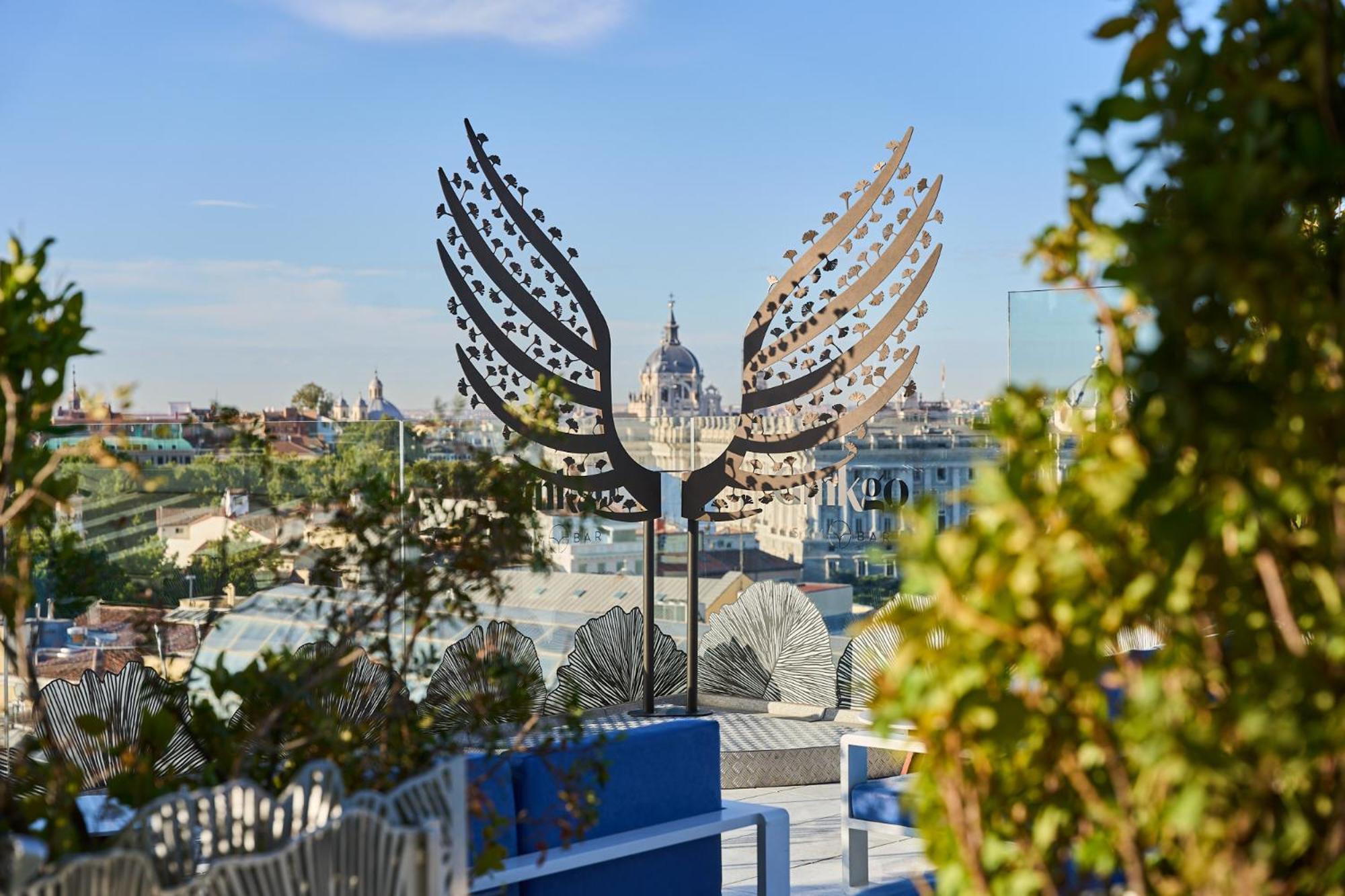 Vp Plaza Espana Design Madrid Exterior photo The rooftop of the hotel