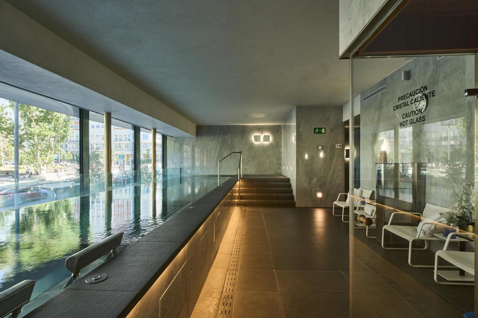 Vp Plaza Espana Design Madrid Exterior photo Interior of the building