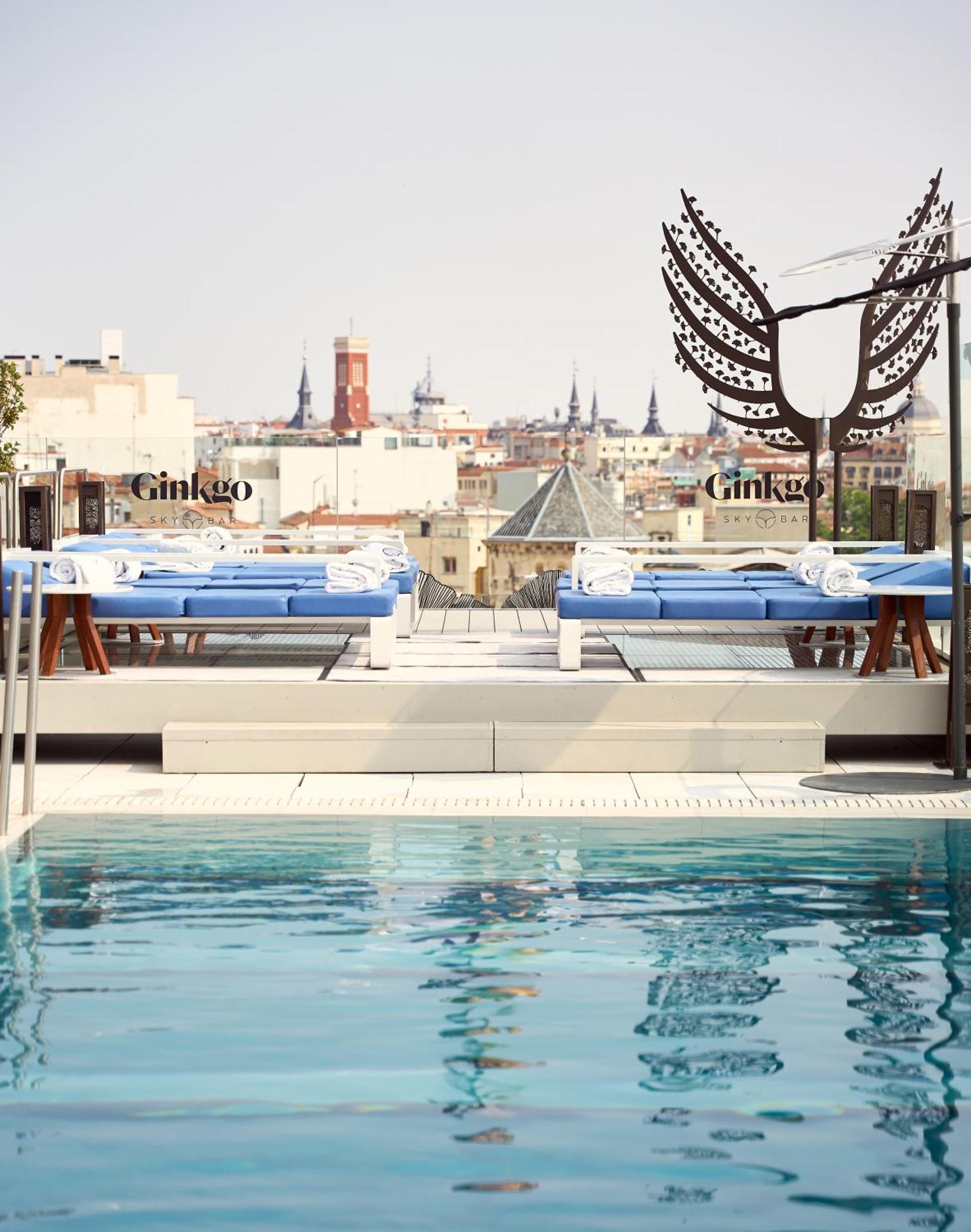 Vp Plaza Espana Design Madrid Exterior photo The pool at Cinc